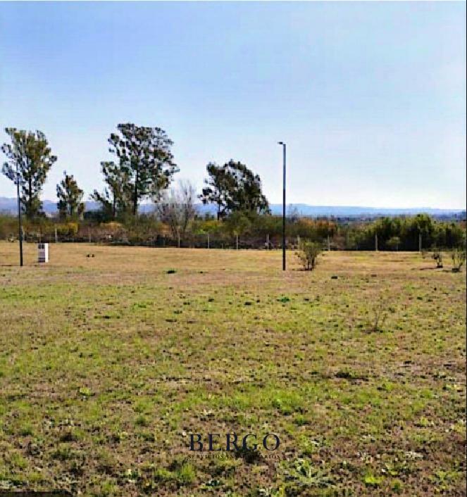 Foto de EXCLUSIVO LOTE EN VENTA - JARÍN INGLES - VALLE ESCONDIDO, imagen 3