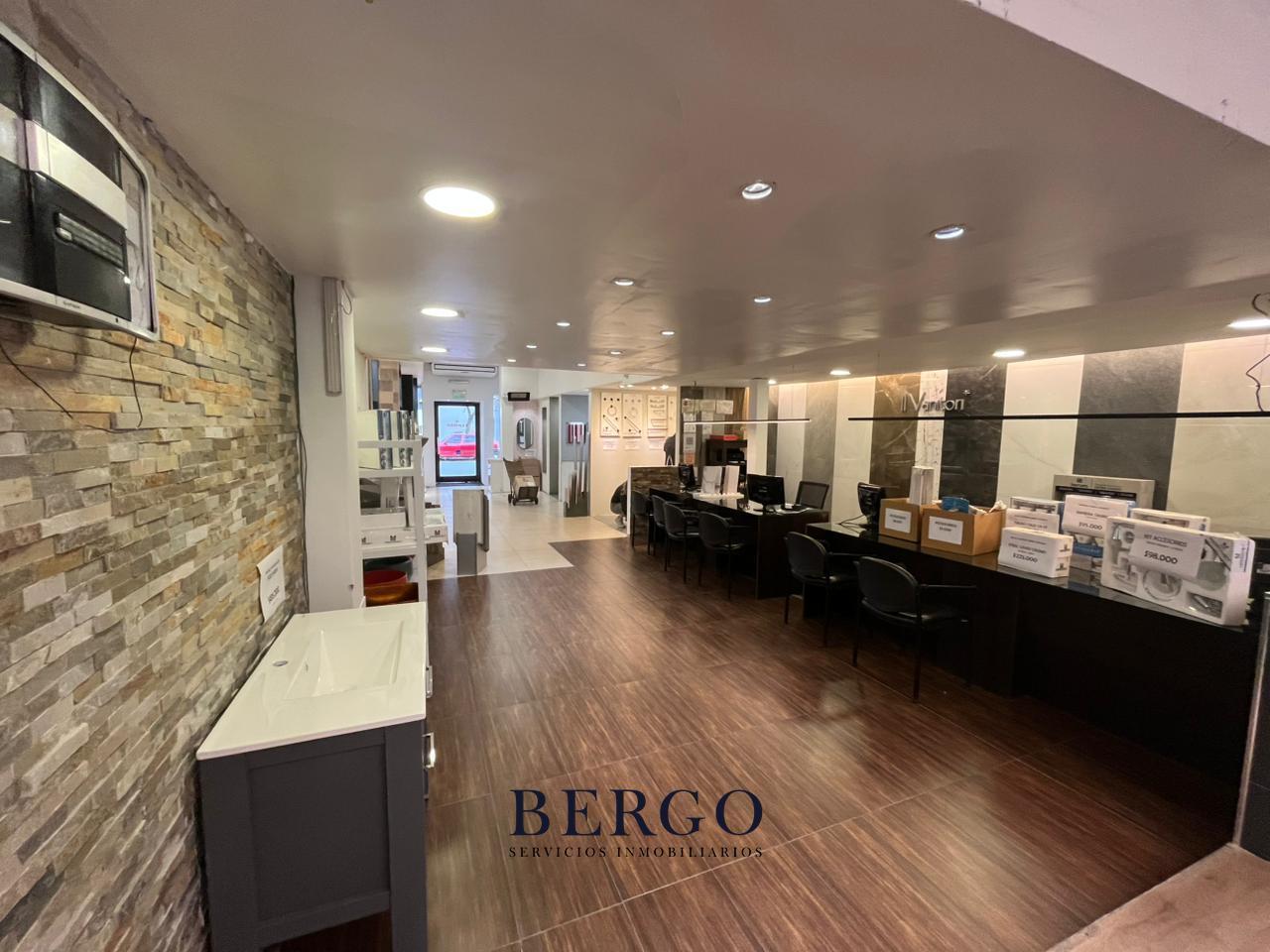 Foto de ALQUILER - ZONA CENTRO 400 M2 SALON, OFICINAS Y DEPOSITOS, imagen 4