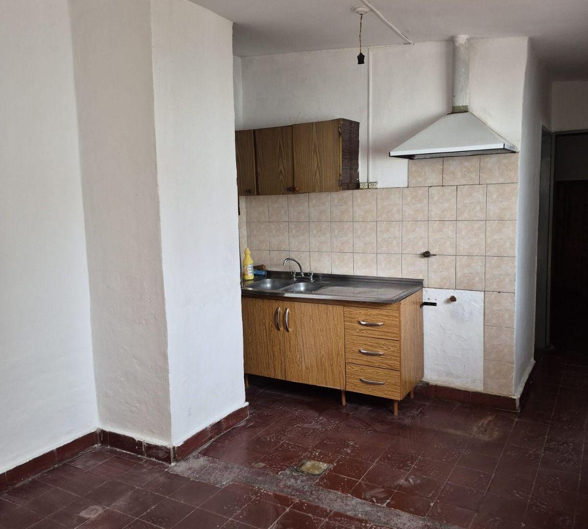 Foto de DEPARTAMENTO EN ALQUILER BARRIO SAN MARTIN NORTE DOS DORMITORIOS, imagen 2