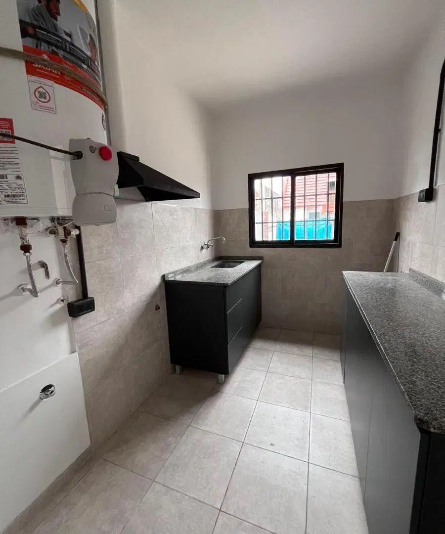 Alquiler casa dos dormitorios B° San Martin 8