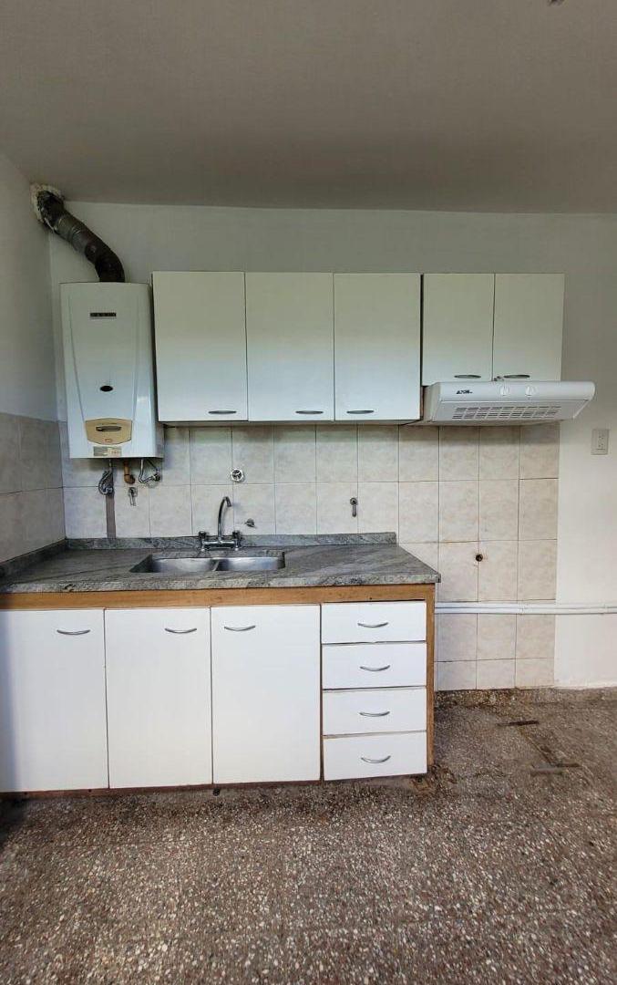 ALQUILER CASA 2 DORM B° LOS PARAISOS