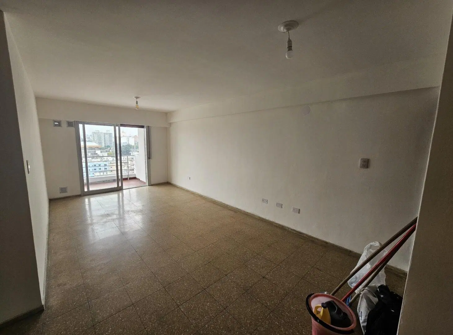 Departamento con cochera 2