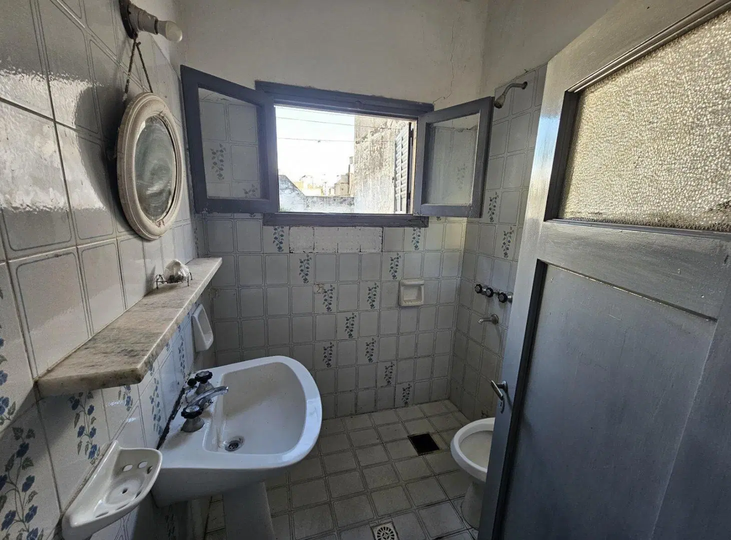 Se vende casa en barrio Paso de Los Andes 2