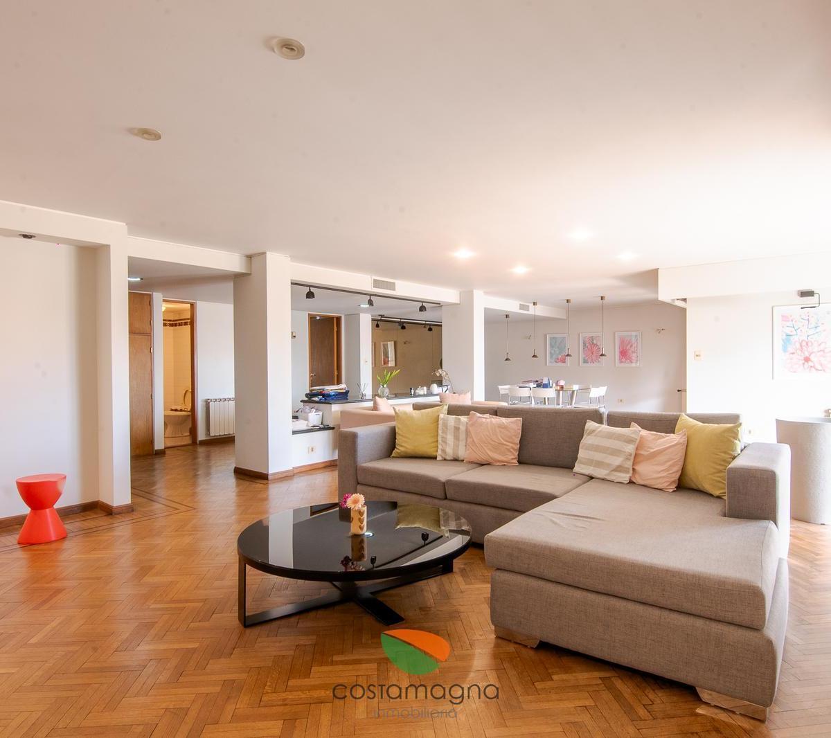 Piso de Categoría en Hipolito Yrigoyen 4