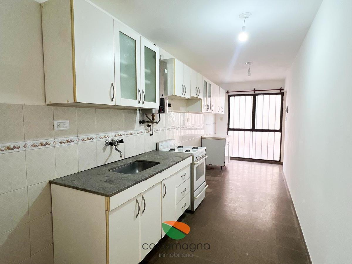Departamento Amplio - 3 Dor - Desocupado - Escritura 4