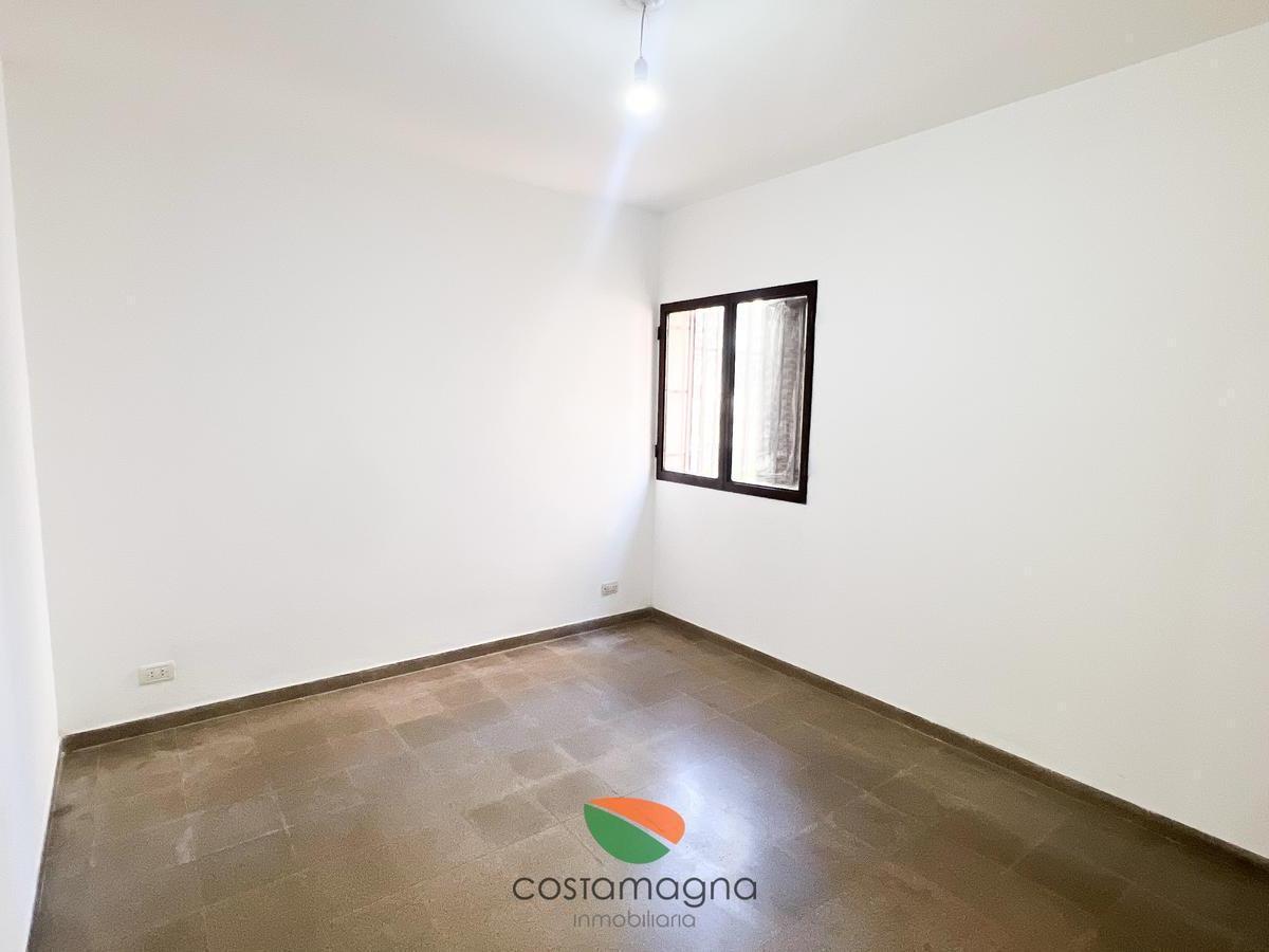 Departamento Amplio - 3 Dor - Desocupado - Escritura 4
