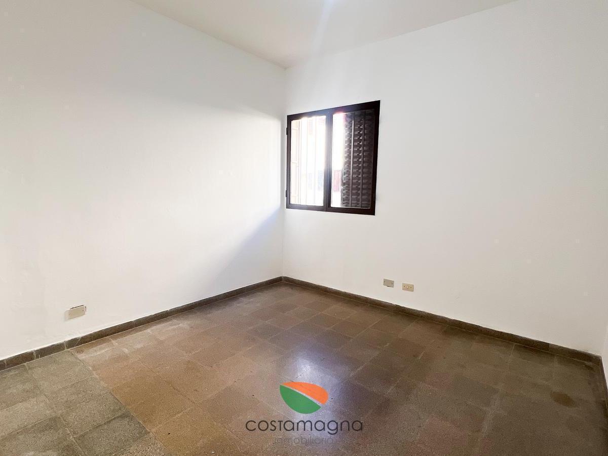 Departamento Amplio - 3 Dor - Desocupado - Escritura 3