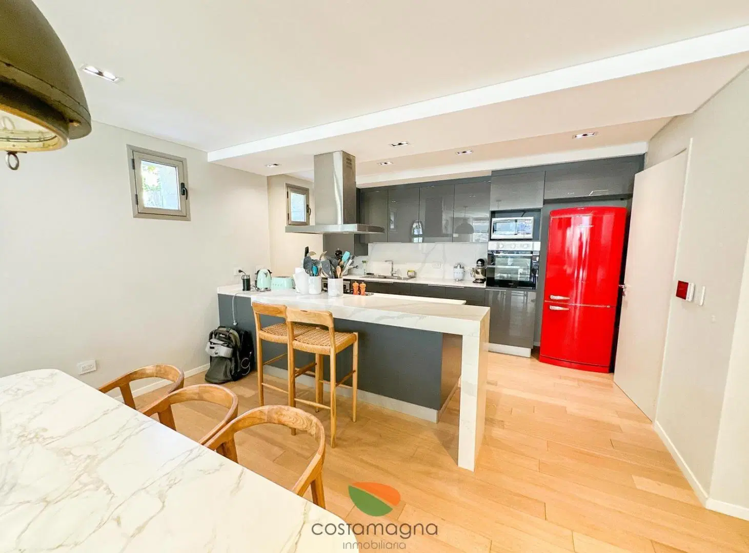 Milnuevediez Villa Belgrano, parece una casa pero es un departamento. 4