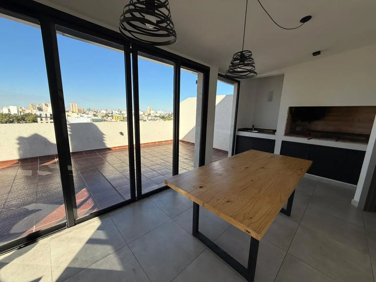 Departamento de un dormitorio con balcón en barrio Alto Alberdi 5