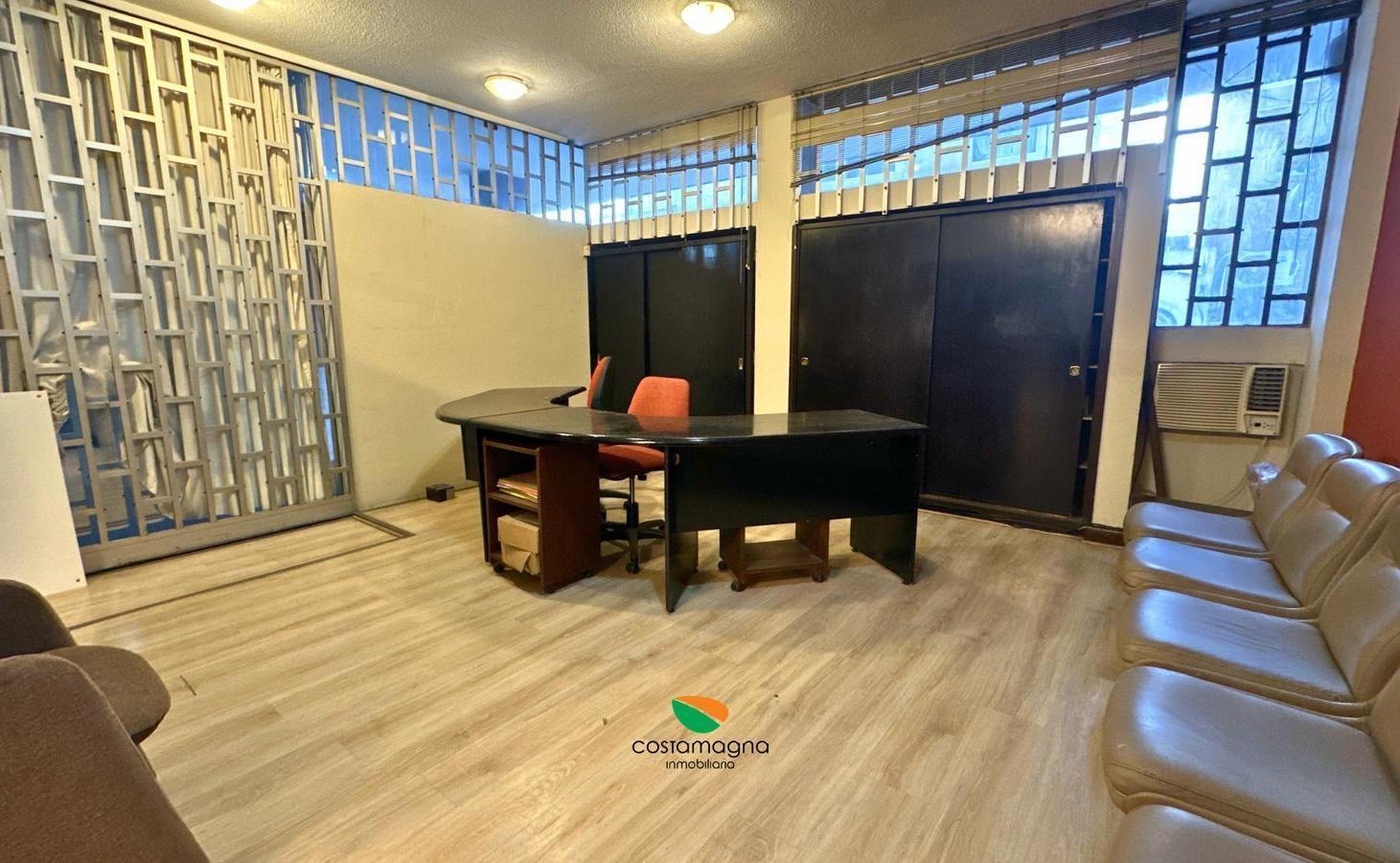 Foto de Centro|Oficina Flexible 6 Privados, Patios de Luz y Cochera, imagen 1