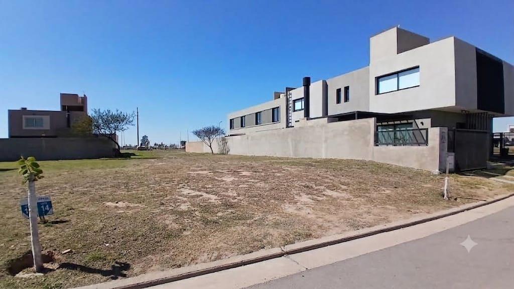 Foto de Terreno en venta en Colinas de Manantiales, imagen 4