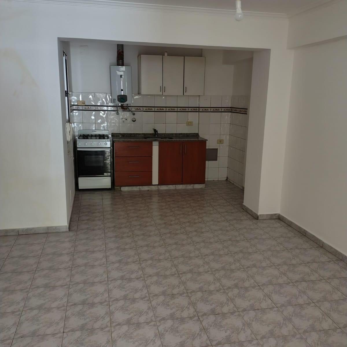 1 Dorm Mas Escritorio V. Sarsfield 468 Frente Patio Olmos 1