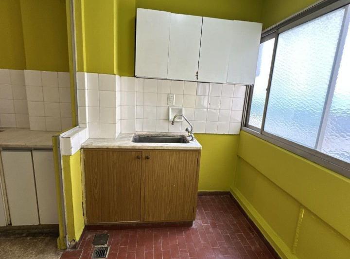 VENTA departamento de 4 dormitorios en El centro 4