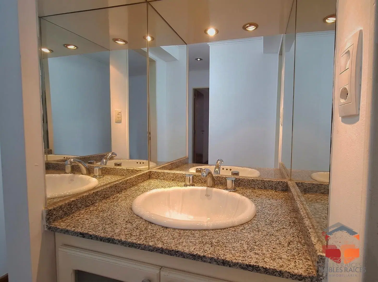 Venta 2 Dormitorios | Cochera | balcon | Asador | Nueva Córdoba 4