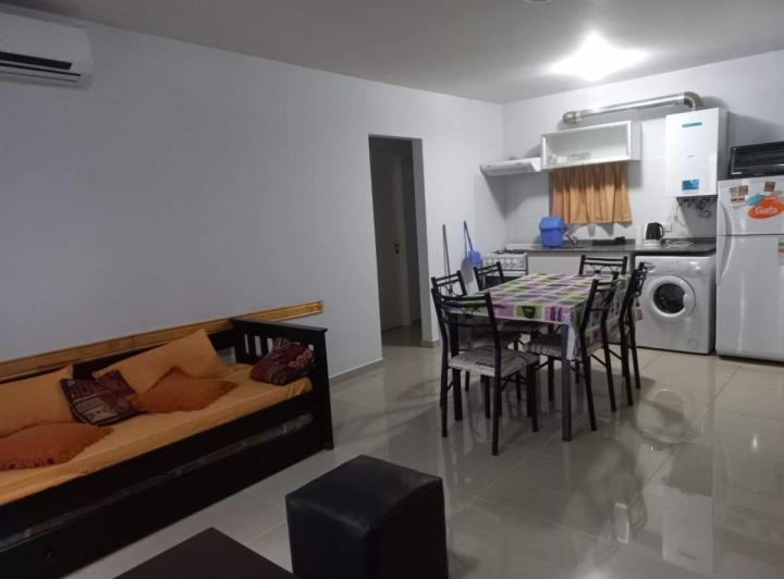 Departamento alquiler temporal a una cuadra de peatonal con piscina 2