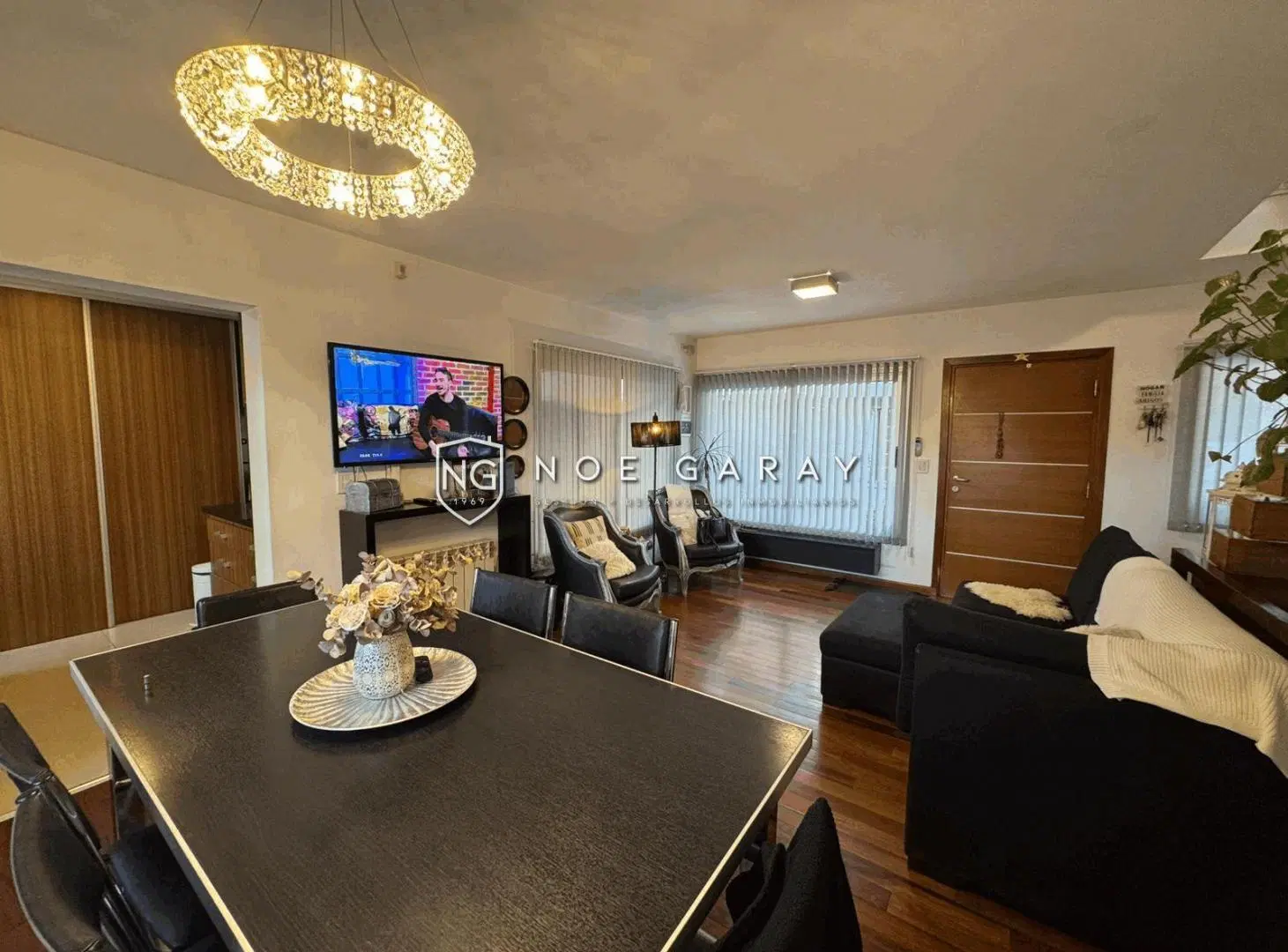 Dúplex en venta con patio, cochera y piscina en Santa Rita 4