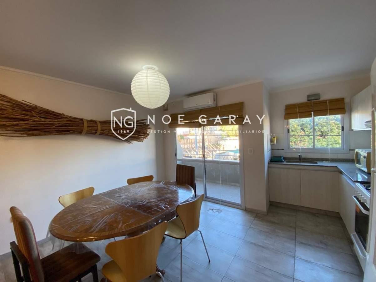 Departamento en venta 3 dormit a la calle en el centro de Carlos paz