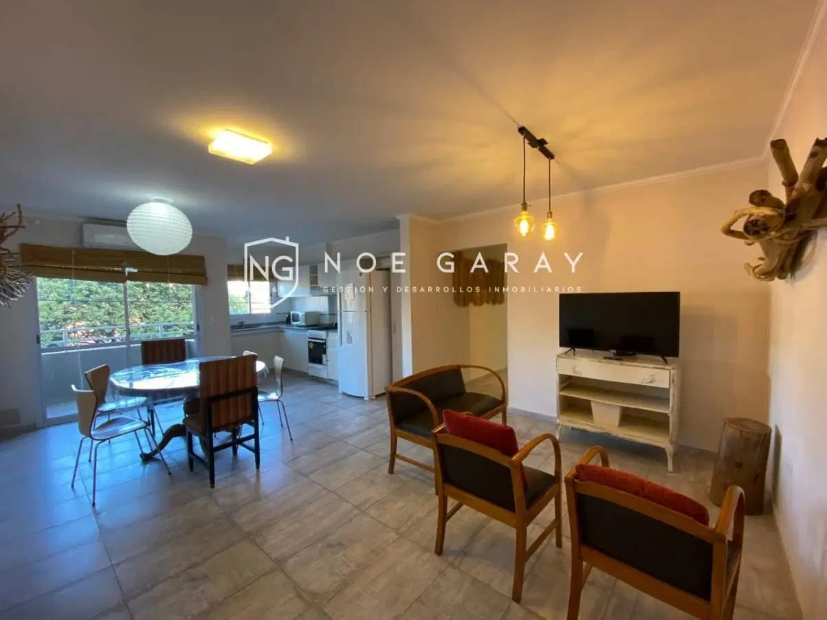 Departamento en venta 3 dormit a la calle en el centro de Carlos paz 1