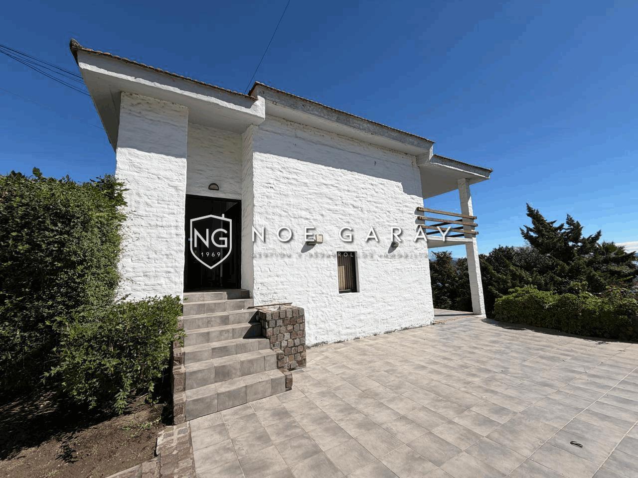 DEPARTAMENTO EN VENTA CON BAJADA AL LAGO EN CARLOS PAZ
