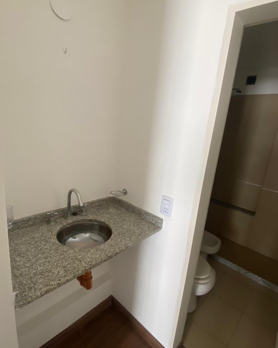 ALBERDI DUARTE QUIROS Shopping DEPARTAMENTO BALCON c ASADOR c RENTA Y ESCRITURA