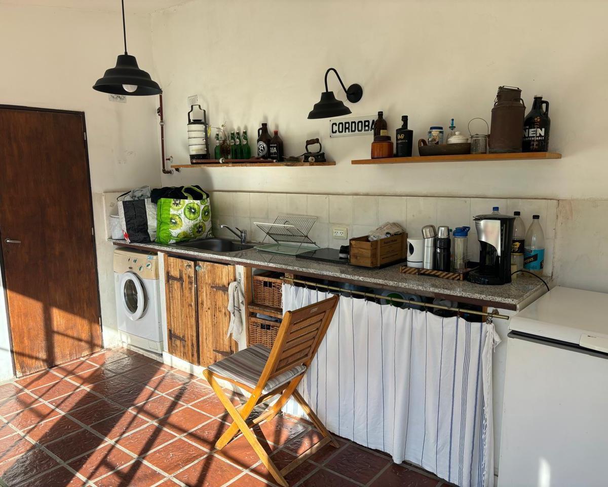 Gran Casa en Barrio Jardin con Pileta Quincho 5