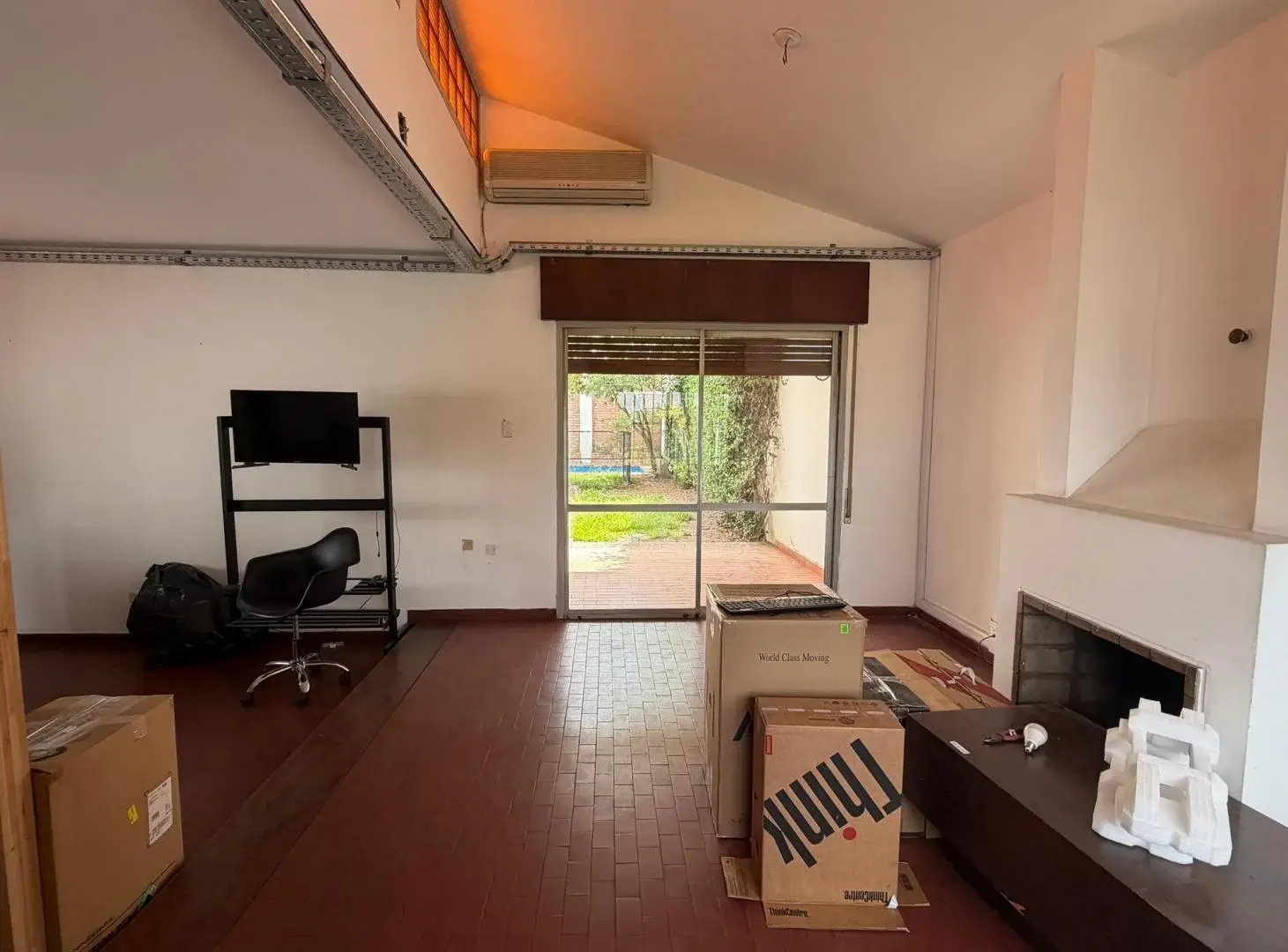 ALQUILER COMERCIAL, IDEAL OFICINA, ESTUDIO, DEPOSITO 2
