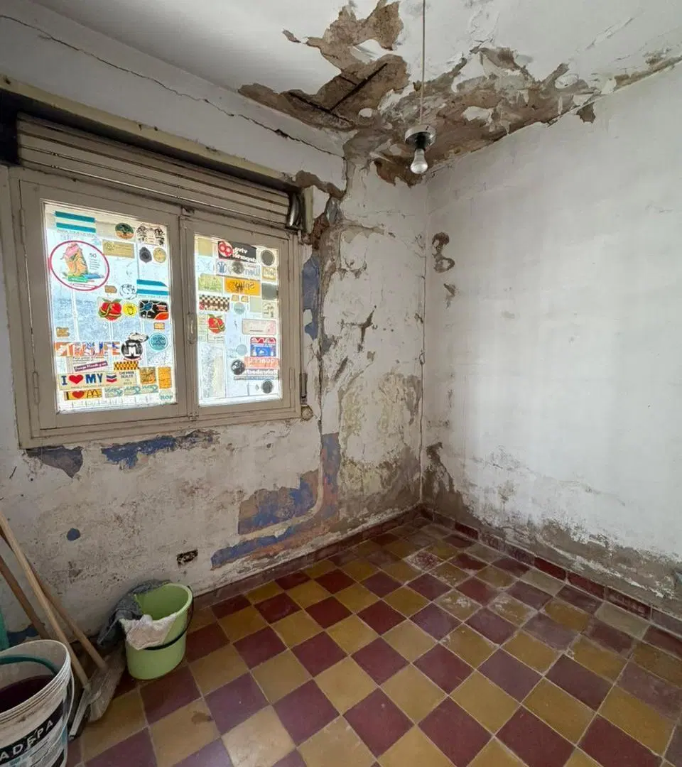 OPORTUNIDAD CASA PARA RECICLAR EN PARQUE VELEZ SARSFIELD 5