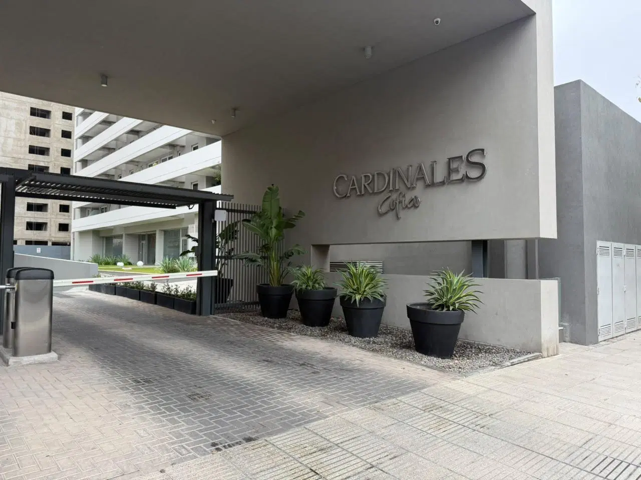 COMPLEJO CON SEGURIDAD, PILETA, DEPARTAMENTO IMPECABLE 2