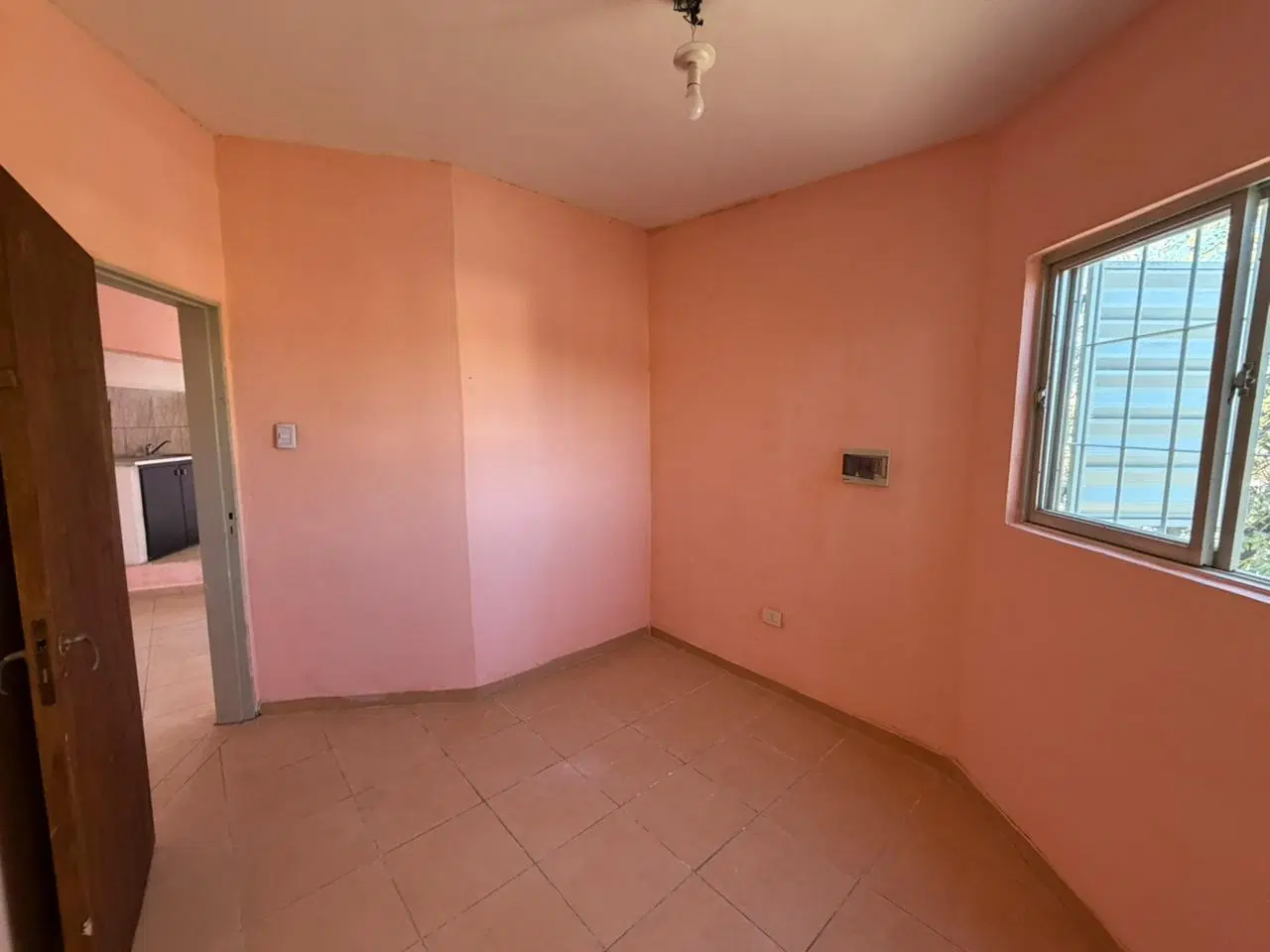 EXCELENTE DEPARTAMENTO DE 2 DORMITORIOS EN BARRIO VÍCOR, A METROS DE COMERCIOS, ESCUELAS Y TRANSPORT 4