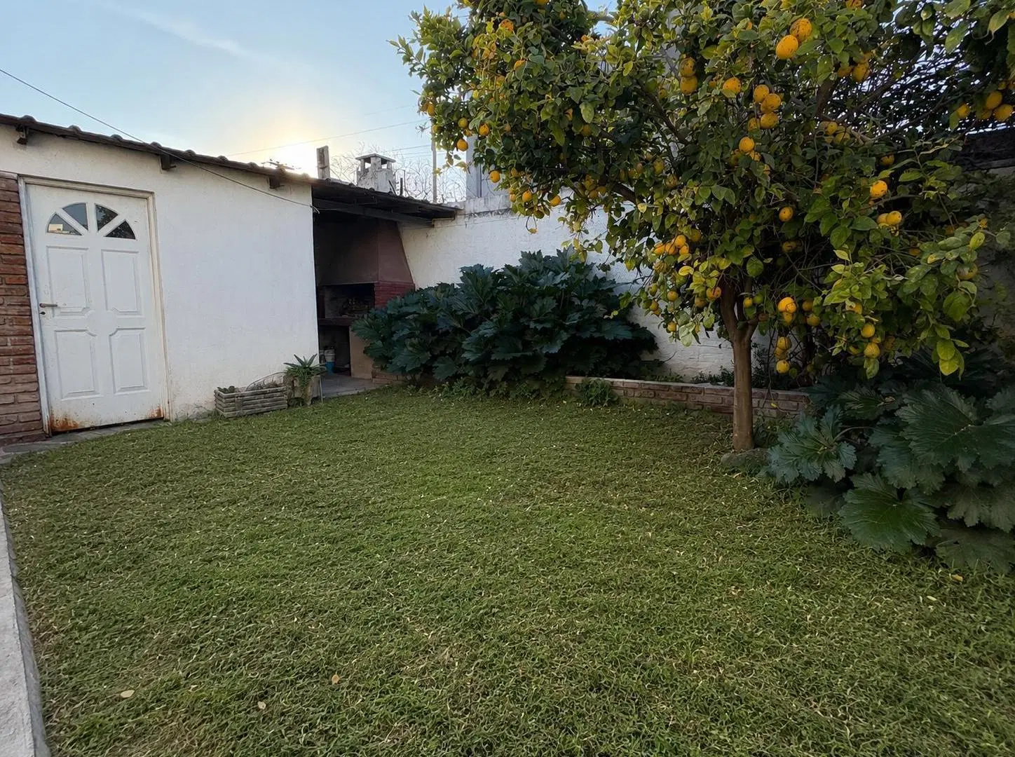 EXCELENTE CASA EN ALQUILER ZONA SUR 3 DORMITORIOS 3