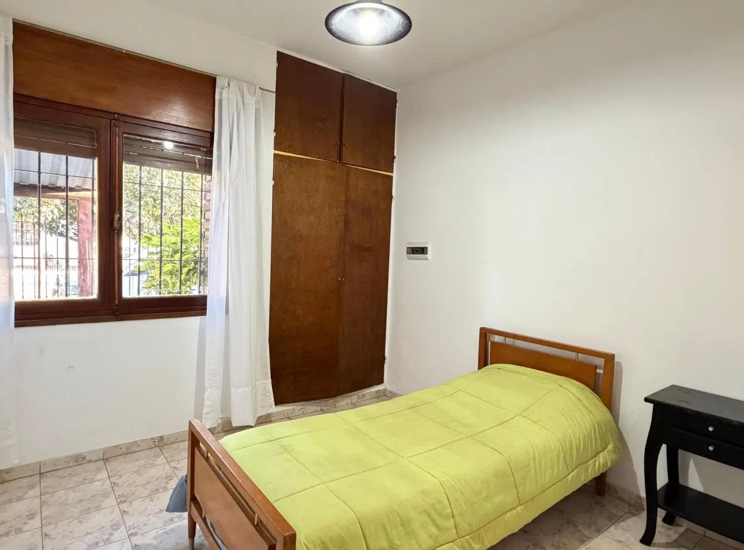 EXCELENTE CASA EN ALQUILER ZONA SUR 3 DORMITORIOS 5