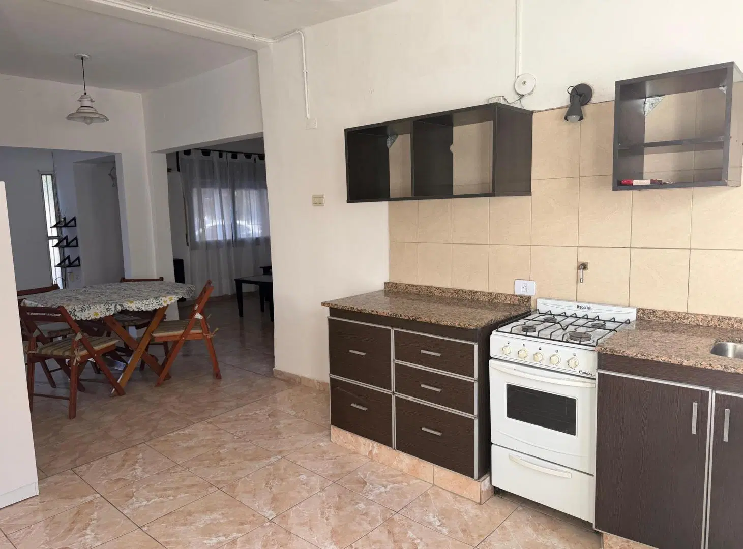 EXCELENTE CASA EN ALQUILER ZONA SUR 3 DORMITORIOS 4