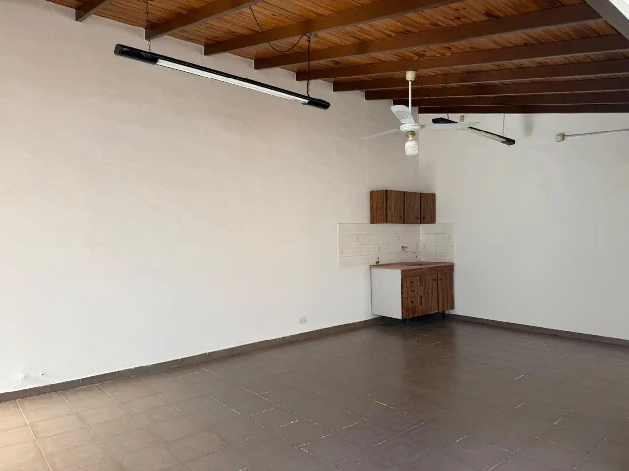 EXCELENTE CASA ALQUILER 2