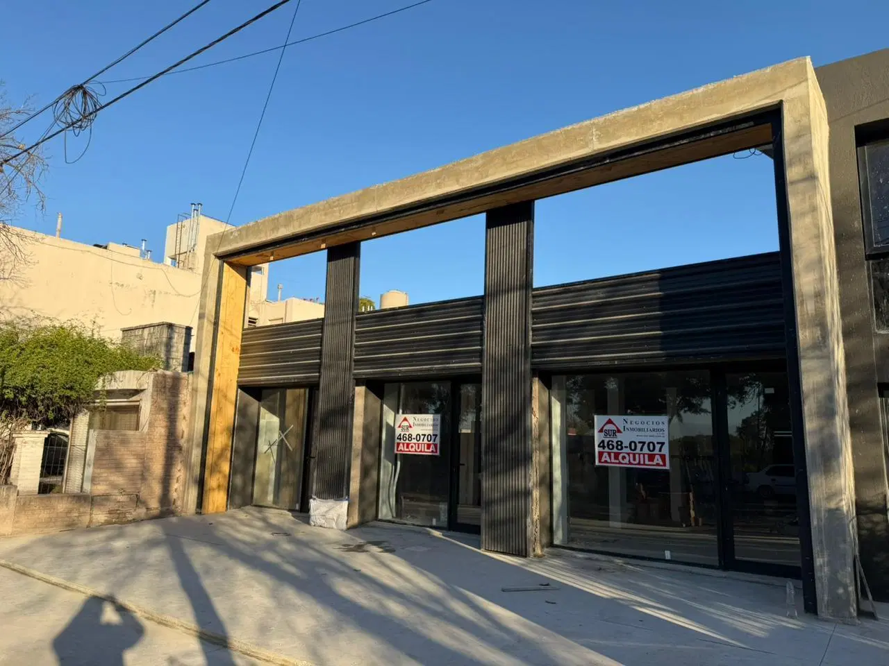 ALQUILER LOCAL EN ZONA SUR, HOSPITAL PRIVADO O CLINICA VELEZ SARSFIELD 3