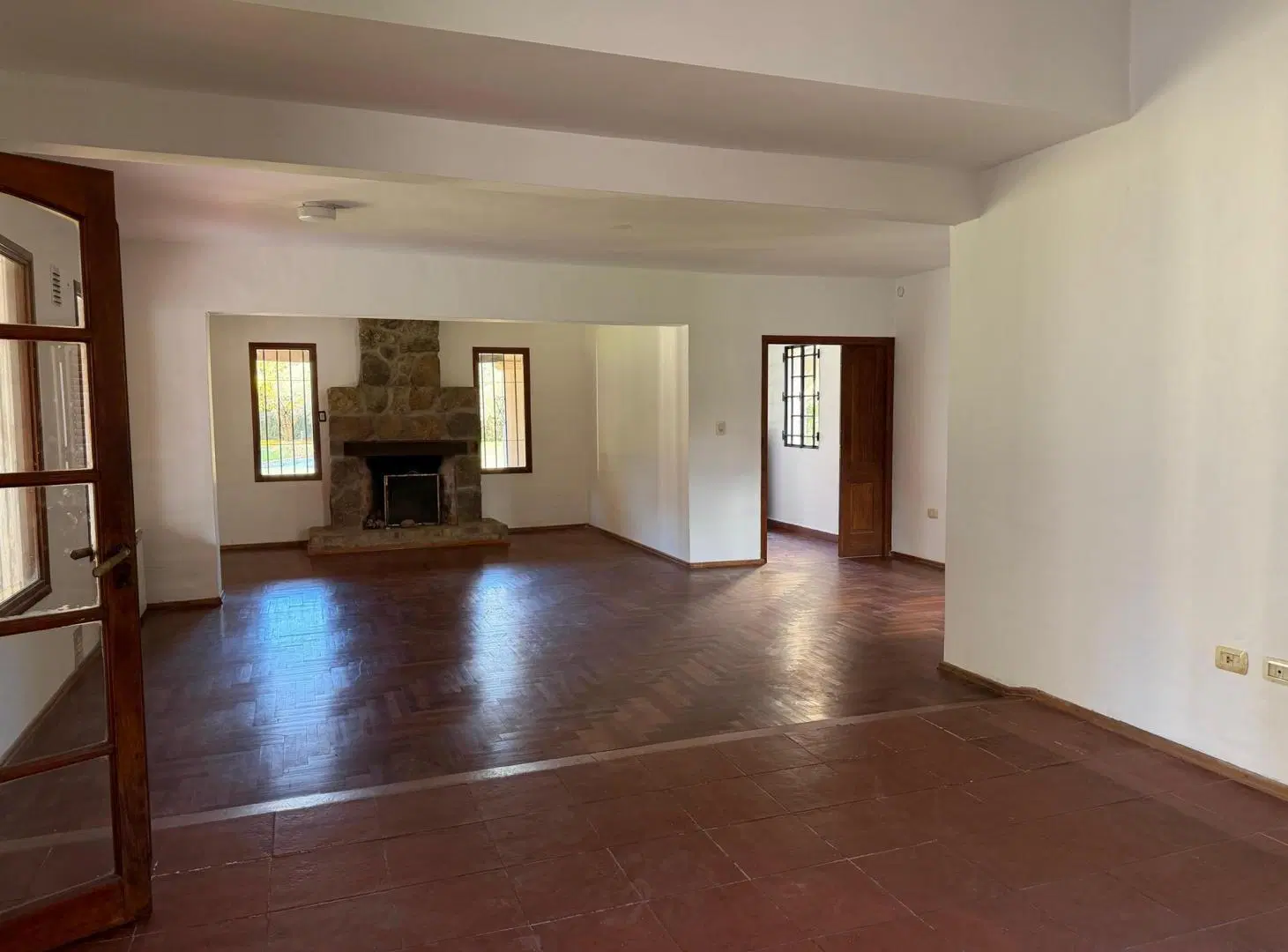 OPORTUNIDAD DE GRAN CASA EN ZONA SUR 4