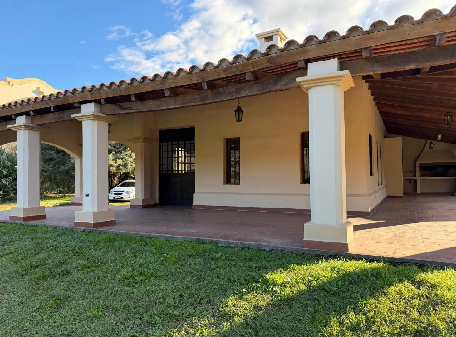 OPORTUNIDAD DE GRAN CASA EN ZONA SUR 3