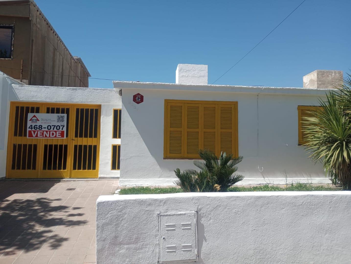 Foto de CASA EN VENTA PARQUE CAPITAL DOS DORMITORIOS. APTA CREDITO, imagen 1