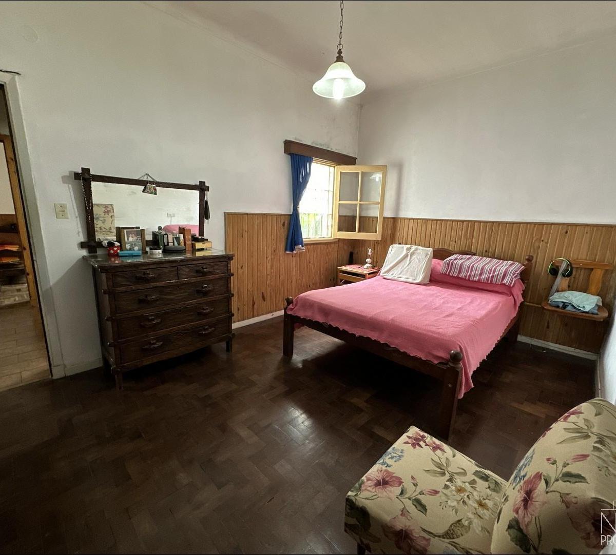 Casa estilo colonial apta p/ múltiples destinos (R2)