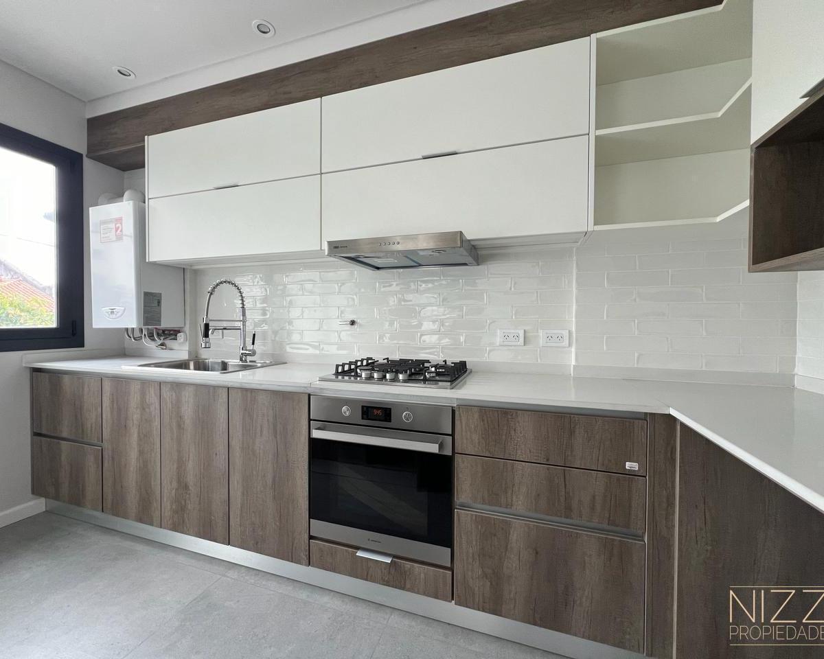 Piso 4 Amb Calle con Terraza y Parrilla - Guemes 5