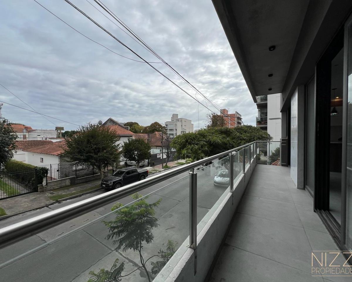 Piso 4 Amb Calle con Terraza y Parrilla - Guemes 4