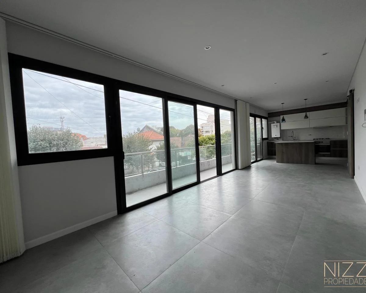 Piso 4 Amb Calle con Terraza y Parrilla - Guemes 3