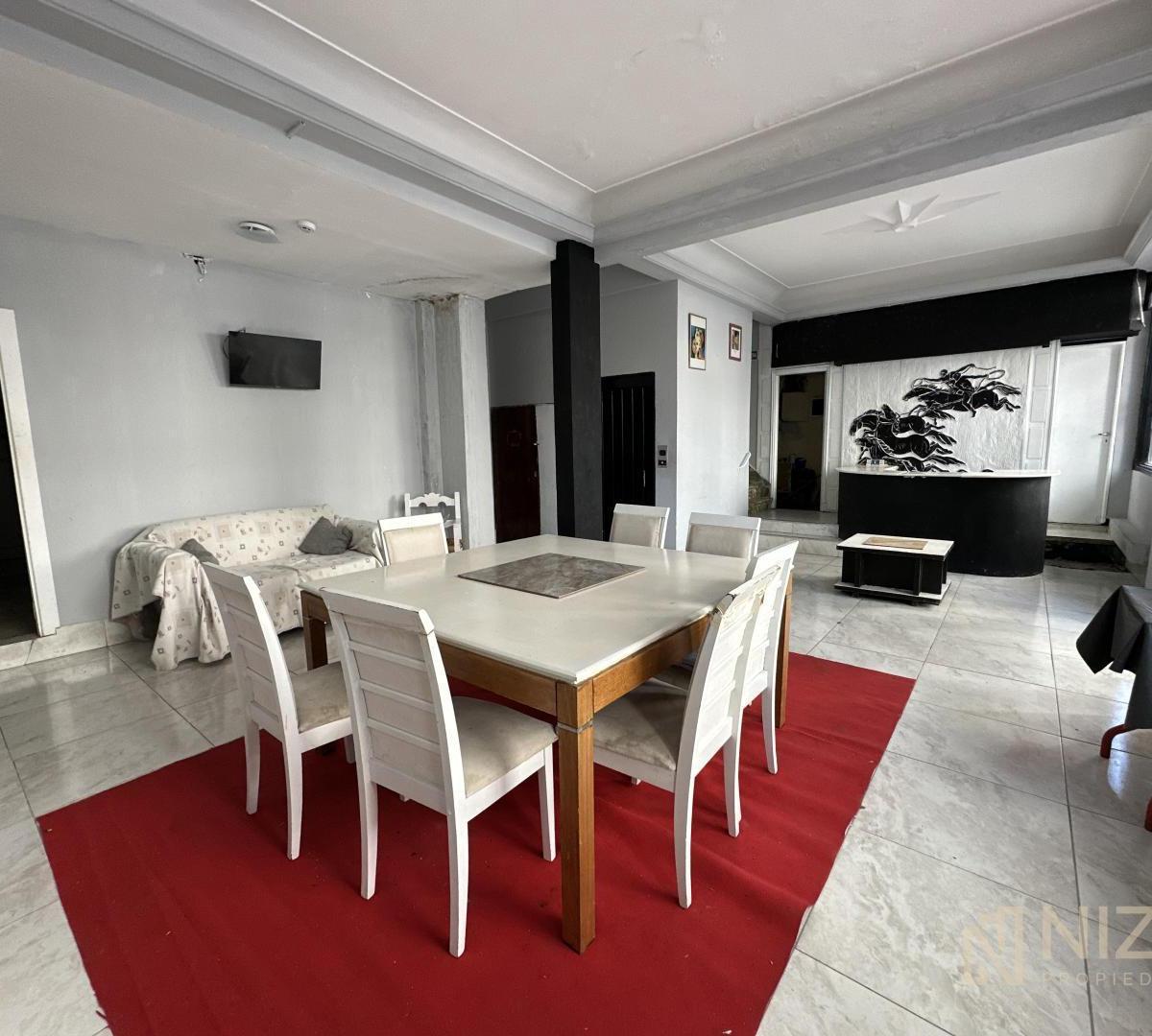 Hotel 3* 1200 m² a Pasos del Mar - La Perla 1