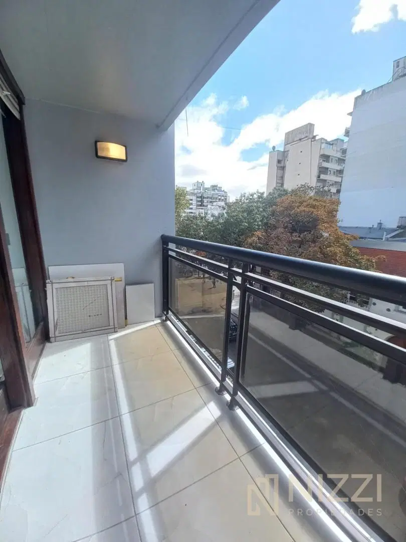3 amb a la calle con balcón -  Centro 5