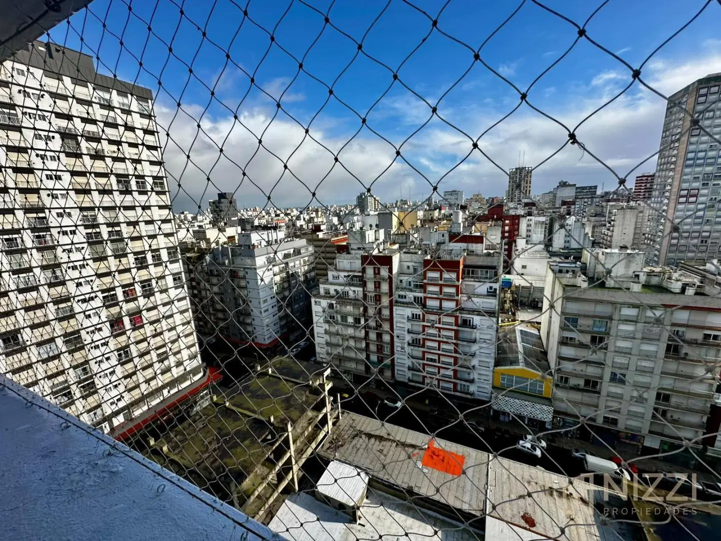 2 amb al contrafrente con cochera - Centro 4