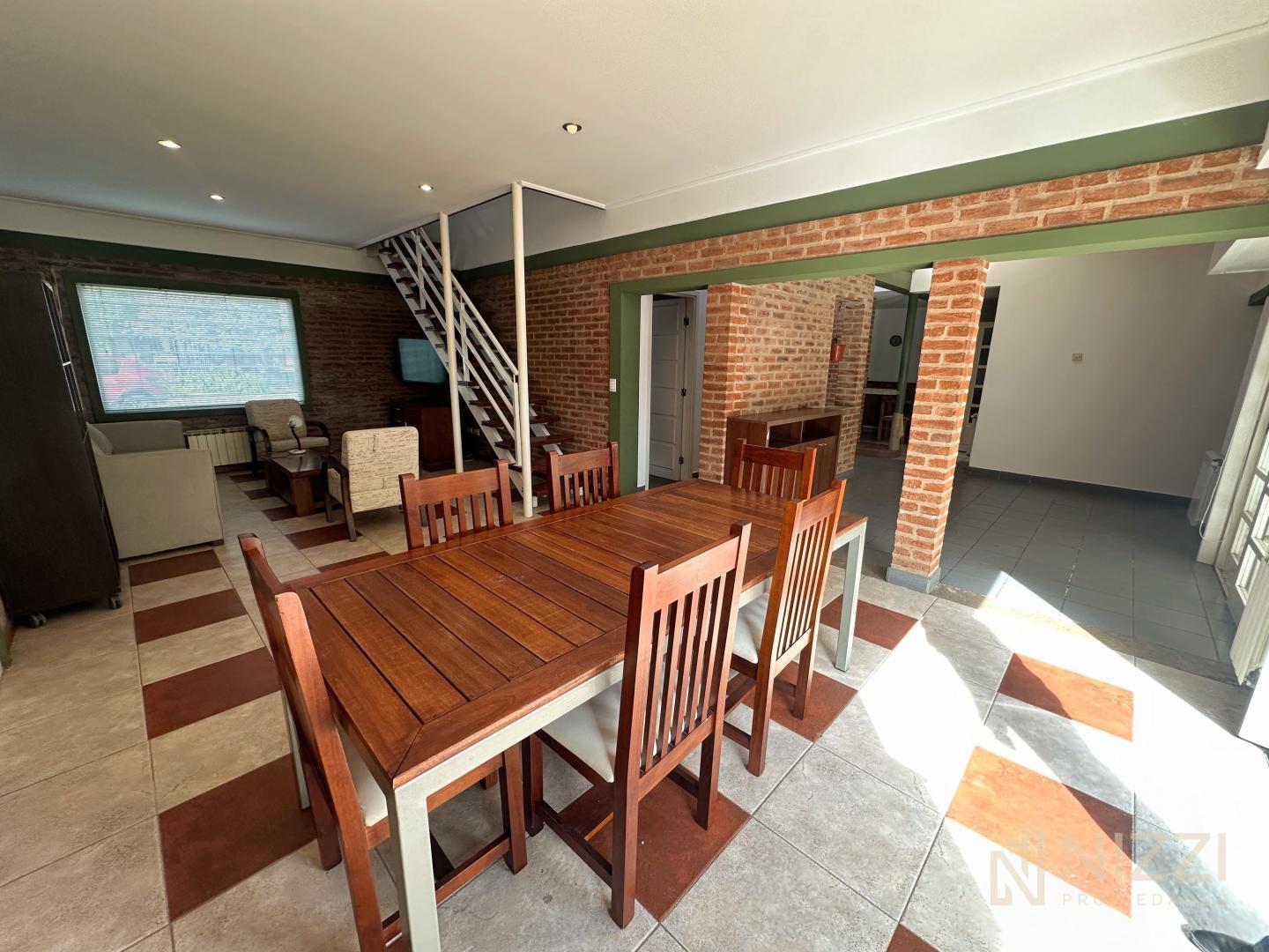 Foto de Chalet moderno sobre lote de 650m², imagen 1