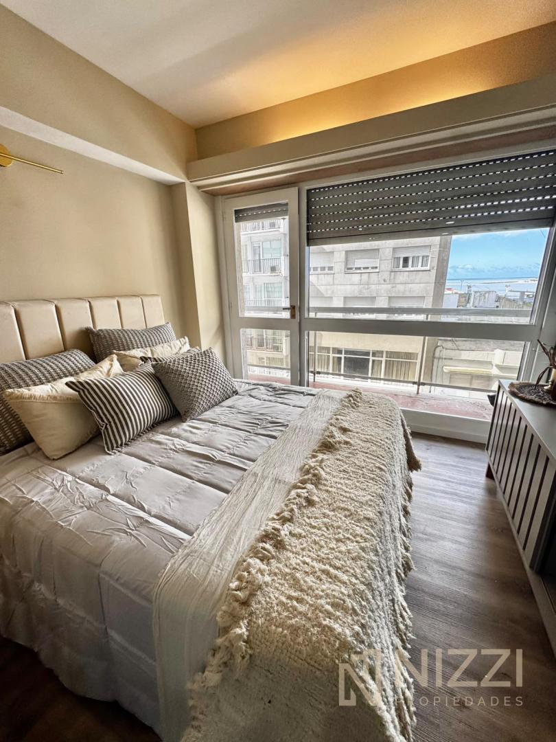Foto de Ambiente a la calle con balcon y vista al mar - Centro, imagen 5