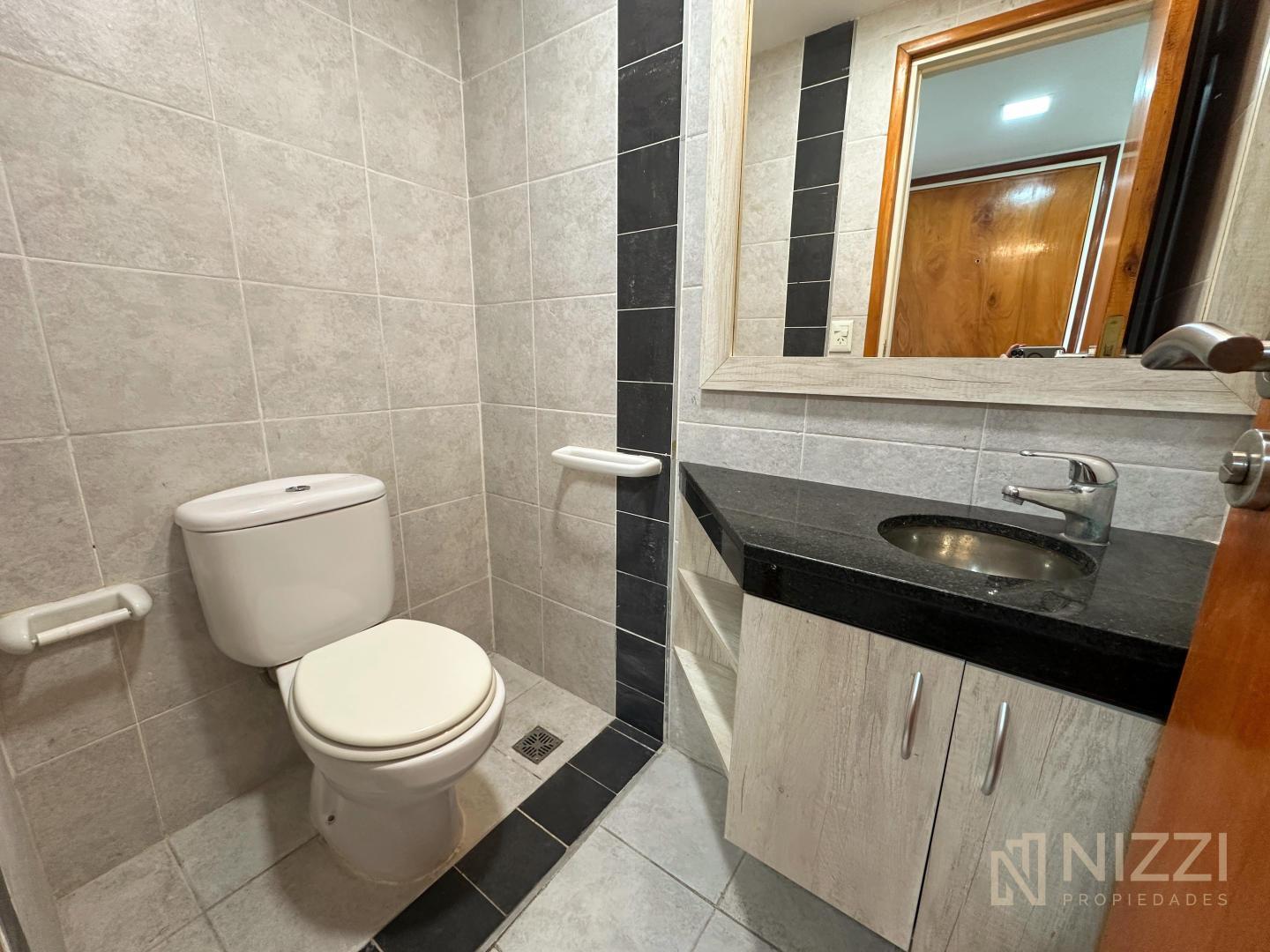 Foto de 2 ambientes 48m² con cochera y baulera - Plaza Mitre, imagen 4