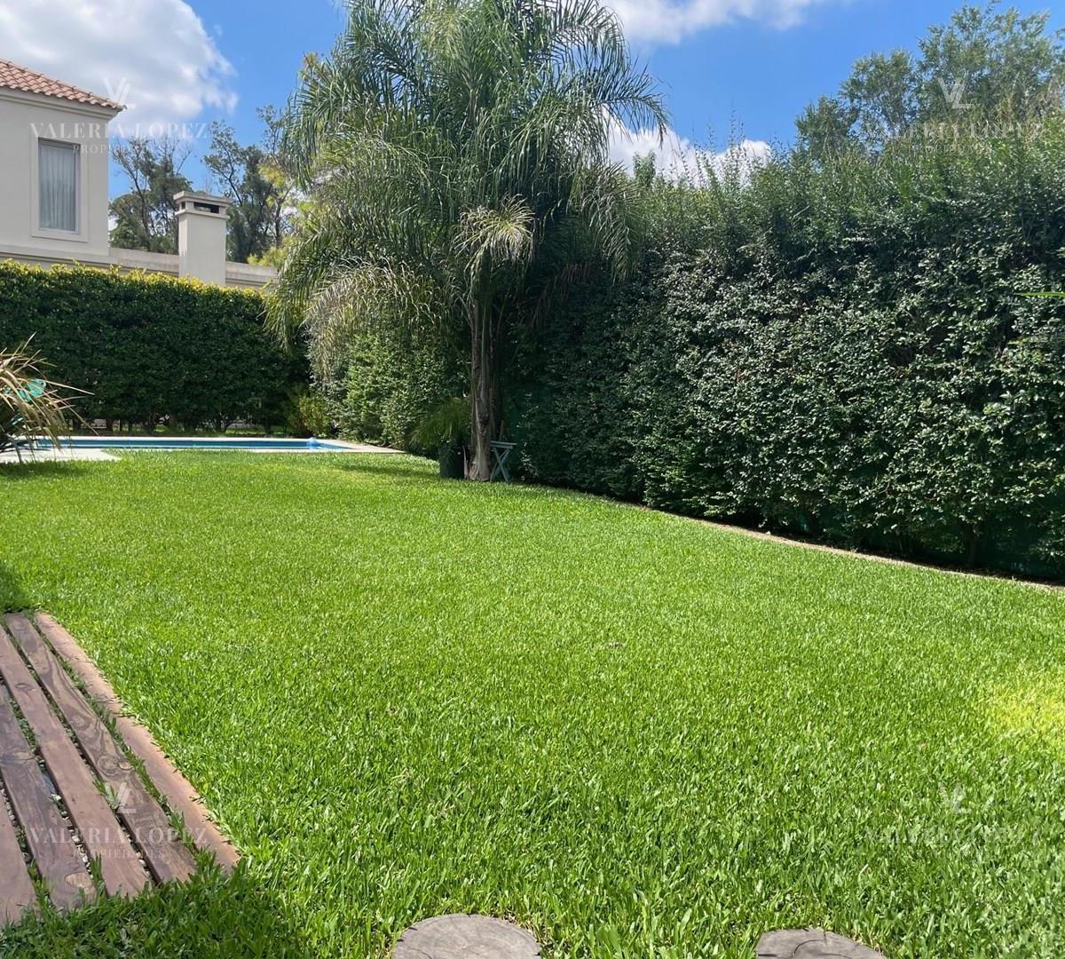 Casa en Venta en Altos del Barranco, Pilar, G. B. a. Zona Norte 4