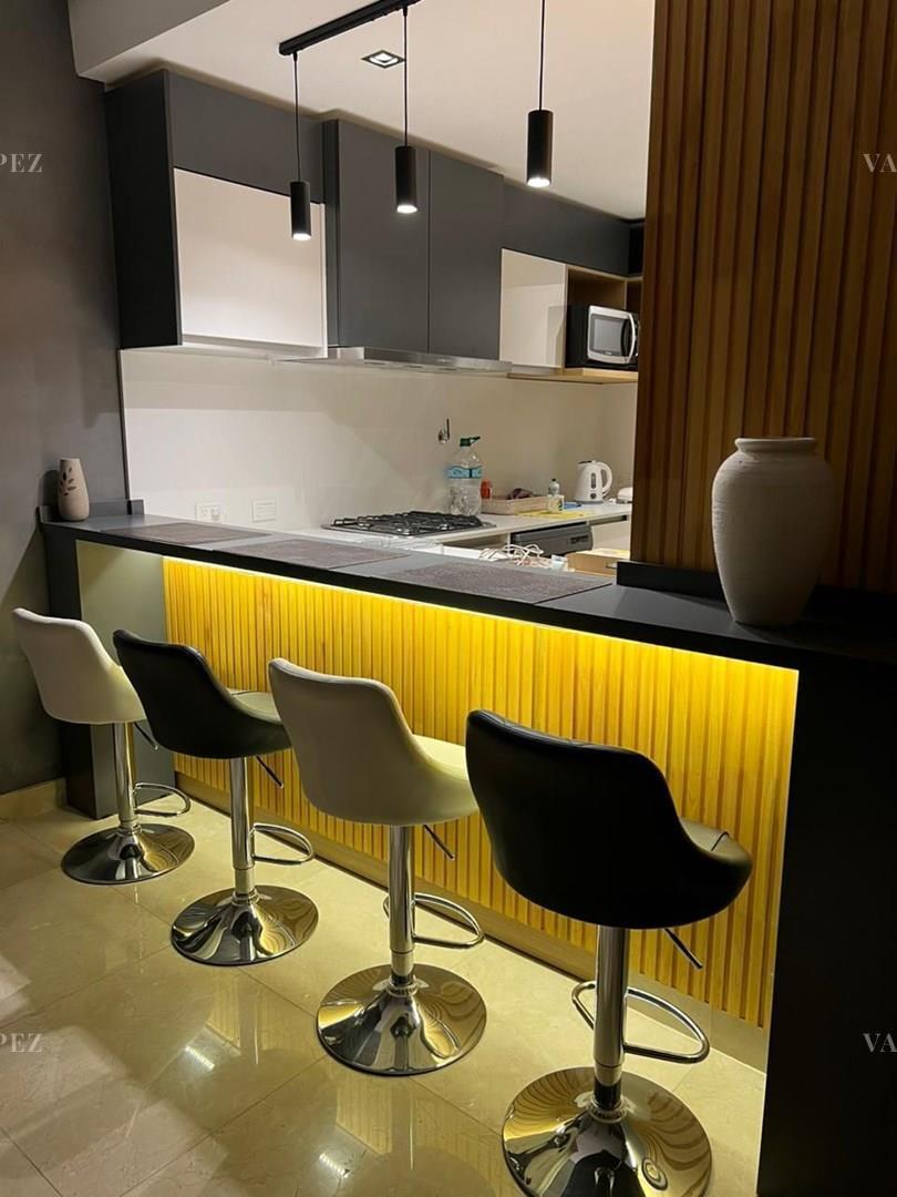 Foto de Departamento en Venta Cristaline, 3 AMB, AMOBLADO, DOS COCHERAS Y, imagen 4