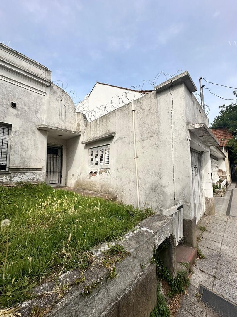 Casa Chalet  en Venta en Pompeya, Mar Del Plata, General Pueyrredón